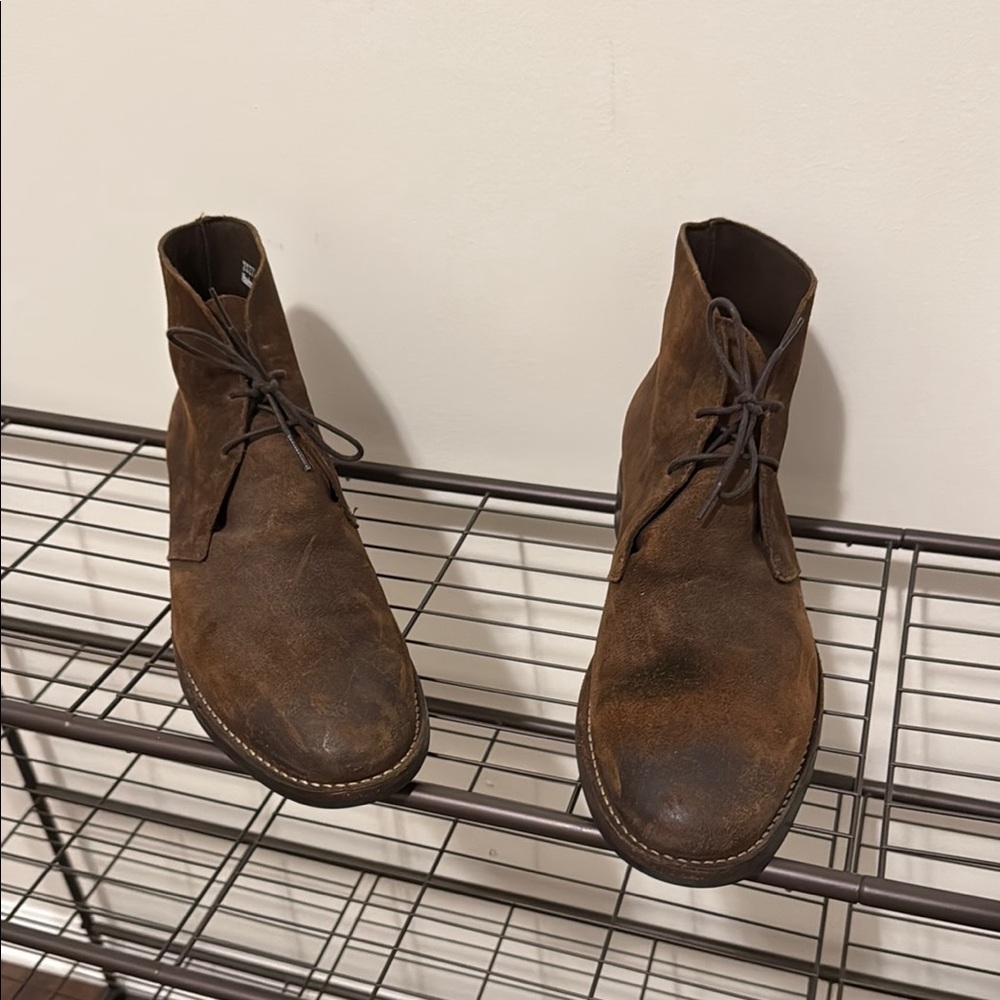 Men's Brown Leather Chukka Boots